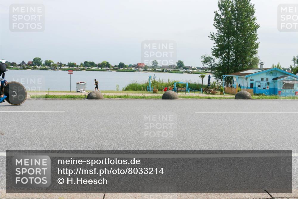 21.06.2025 - 27. Vierlanden-Triathlon H.Heesch http://msf.ph/oto/8033214 15.06.2025 11:40:12 Radfahren 662, 774, 869 meine-sportfotos.de