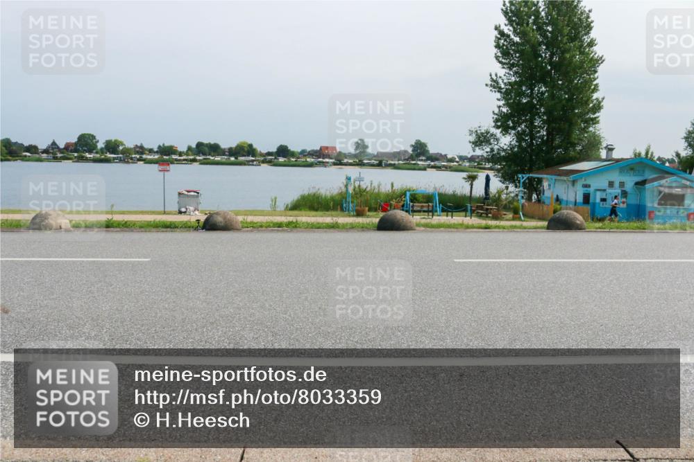 21.06.2025 - 27. Vierlanden-Triathlon H.Heesch http://msf.ph/oto/8033359 15.06.2025 11:40:25 Radfahren  meine-sportfotos.de