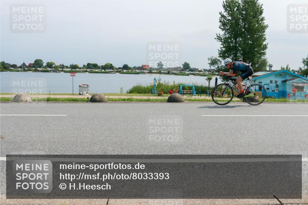 15.06.2025 - 27. Vierlanden-Triathlon H.Heesch http://msf.ph/oto/8033393 15.06.2025 11:40:27 Radfahren 707, 710, 740 meine-sportfotos.de