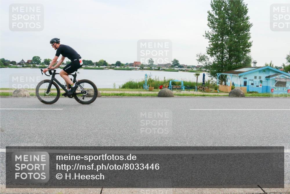 15.06.2025 - 27. Vierlanden-Triathlon H.Heesch http://msf.ph/oto/8033446 15.06.2025 10:41:45 Radfahren 22, 45, 93, 172, 205 meine-sportfotos.de