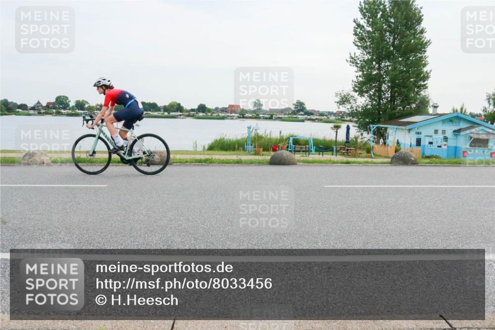 15.06.2025 - 27. Vierlanden-Triathlon H.Heesch http://msf.ph/oto/8033456 15.06.2025 10:41:46 Radfahren 22, 45, 93, 172, 205 meine-sportfotos.de