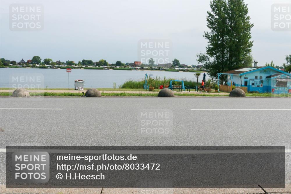 21.06.2025 - 27. Vierlanden-Triathlon H.Heesch http://msf.ph/oto/8033472 15.06.2025 11:40:30 Radfahren 647, 694, 707, 710, 740 meine-sportfotos.de