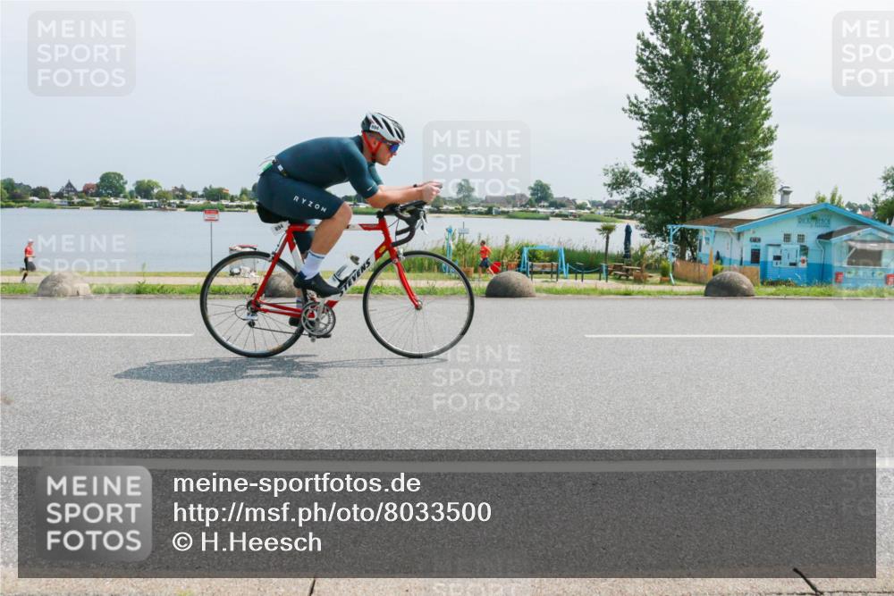 21.06.2025 - 27. Vierlanden-Triathlon H.Heesch http://msf.ph/oto/8033500 15.06.2025 11:40:32 Radfahren 206, 647, 694, 707, 710, 740, 760 meine-sportfotos.de