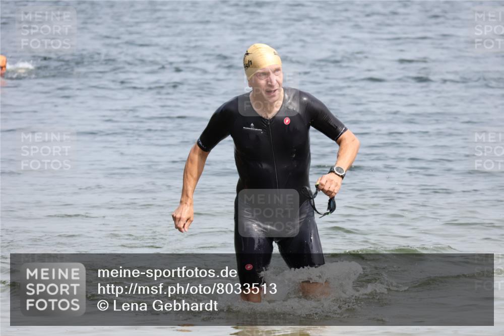 15.06.2025 - 27. Vierlanden-Triathlon Lena Gebhardt http://msf.ph/oto/8033513 15.06.2025 11:18:02 Schwimmen 834 meine-sportfotos.de