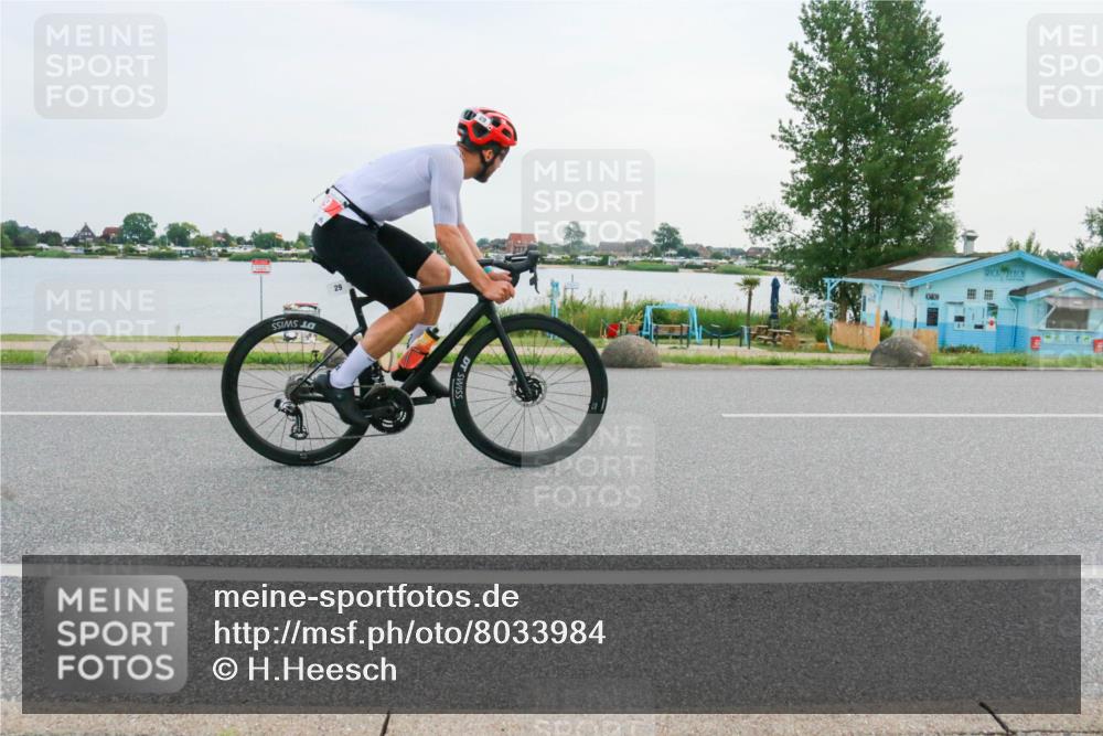 15.06.2025 - 27. Vierlanden-Triathlon H.Heesch http://msf.ph/oto/8033984 15.06.2025 10:42:18 Radfahren 29, 139 meine-sportfotos.de
