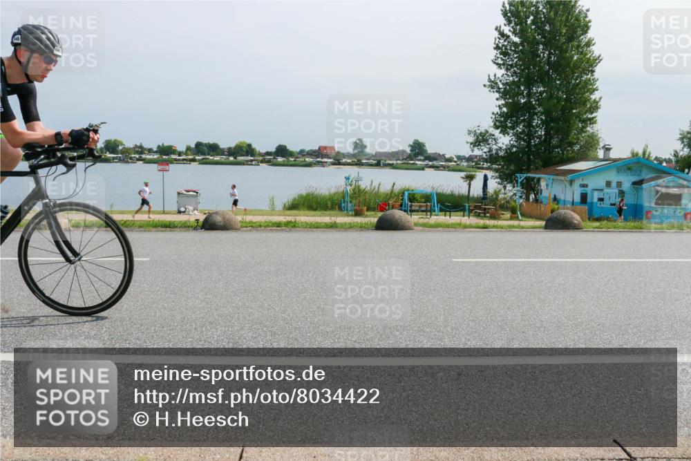 21.06.2025 - 27. Vierlanden-Triathlon H.Heesch http://msf.ph/oto/8034422 15.06.2025 11:41:57 Radfahren 646, 937 meine-sportfotos.de