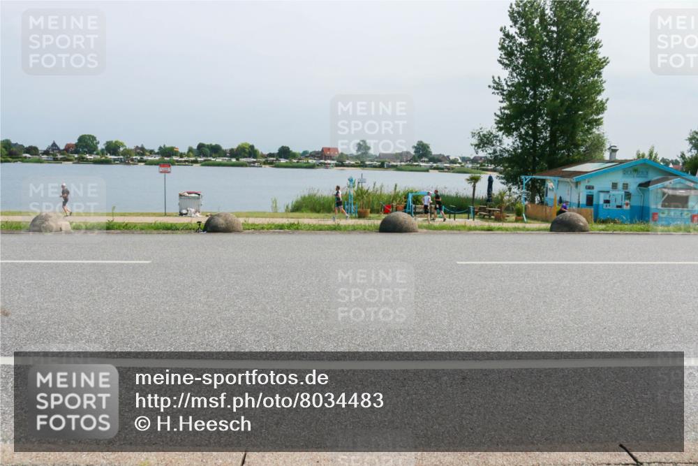 15.06.2025 - 27. Vierlanden-Triathlon H.Heesch http://msf.ph/oto/8034483 15.06.2025 11:42:14 Radfahren  meine-sportfotos.de