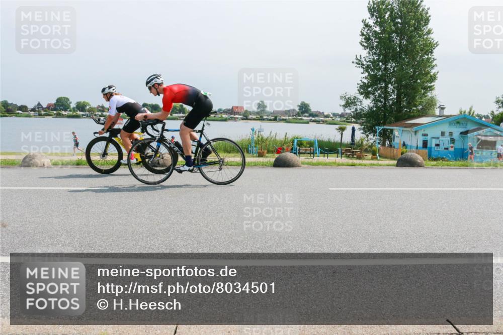 21.06.2025 - 27. Vierlanden-Triathlon H.Heesch http://msf.ph/oto/8034501 15.06.2025 11:42:19 Radfahren 250, 702 meine-sportfotos.de