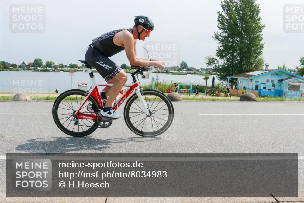 21.06.2025 - 27. Vierlanden-Triathlon H.Heesch http://msf.ph/oto/8034983 15.06.2025 11:43:20 Radfahren 637, 741, 747, 810 meine-sportfotos.de