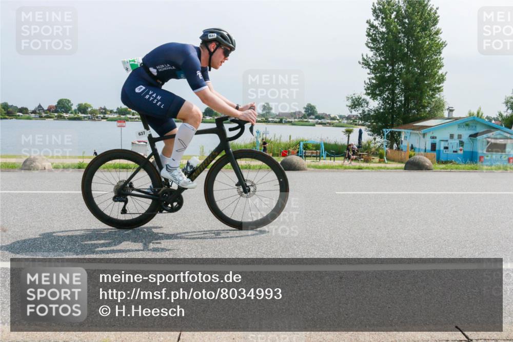 21.06.2025 - 27. Vierlanden-Triathlon H.Heesch http://msf.ph/oto/8034993 15.06.2025 11:43:21 Radfahren 637, 741, 747, 810 meine-sportfotos.de