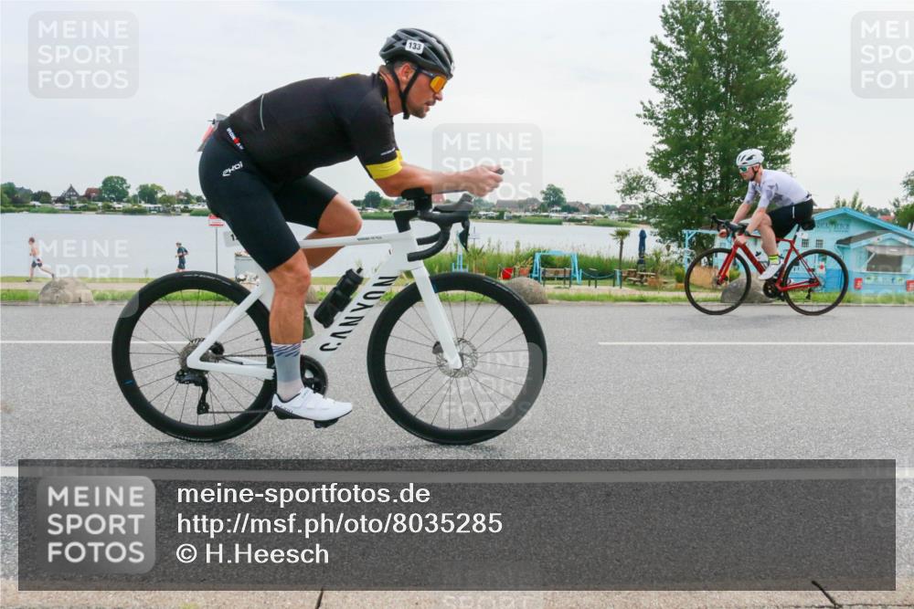 15.06.2025 - 27. Vierlanden-Triathlon H.Heesch http://msf.ph/oto/8035285 15.06.2025 10:44:45 Radfahren 7, 133, 154, 161, 434 meine-sportfotos.de