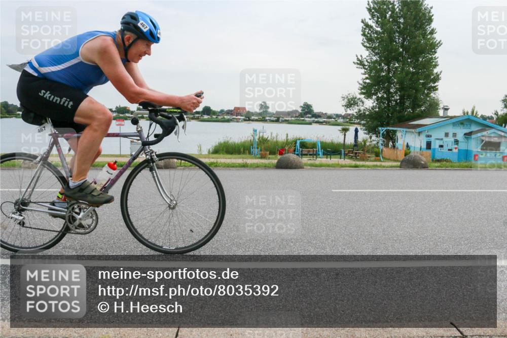 15.06.2025 - 27. Vierlanden-Triathlon H.Heesch http://msf.ph/oto/8035392 15.06.2025 10:44:59 Radfahren 58, 188, 196, 437, 467 meine-sportfotos.de
