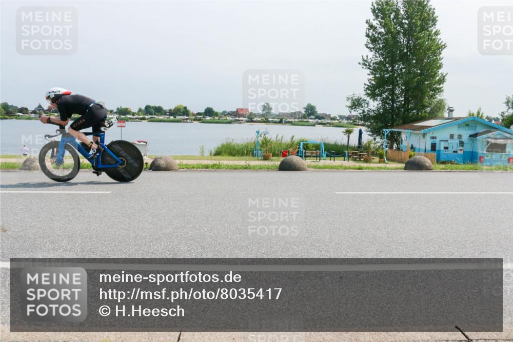 21.06.2025 - 27. Vierlanden-Triathlon H.Heesch http://msf.ph/oto/8035417 15.06.2025 11:43:55 Radfahren 769, 837 meine-sportfotos.de