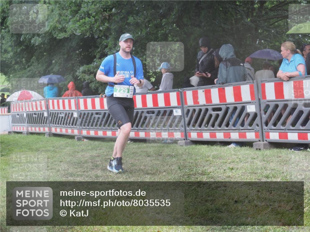 21.06.2025 - 27. Vierlanden-Triathlon KatJ http://msf.ph/oto/8035535 15.06.2025 13:51:55 Ziel 729, 1154 meine-sportfotos.de