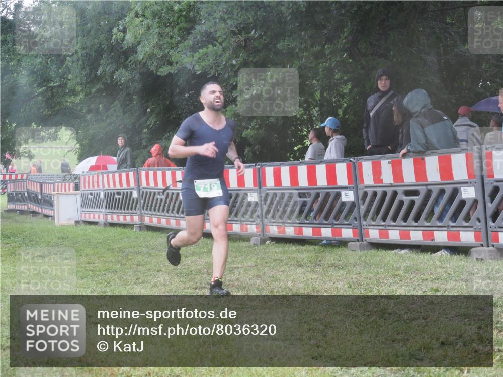 21.06.2025 - 27. Vierlanden-Triathlon KatJ http://msf.ph/oto/8036320 15.06.2025 13:54:12 Ziel 125, 719 meine-sportfotos.de