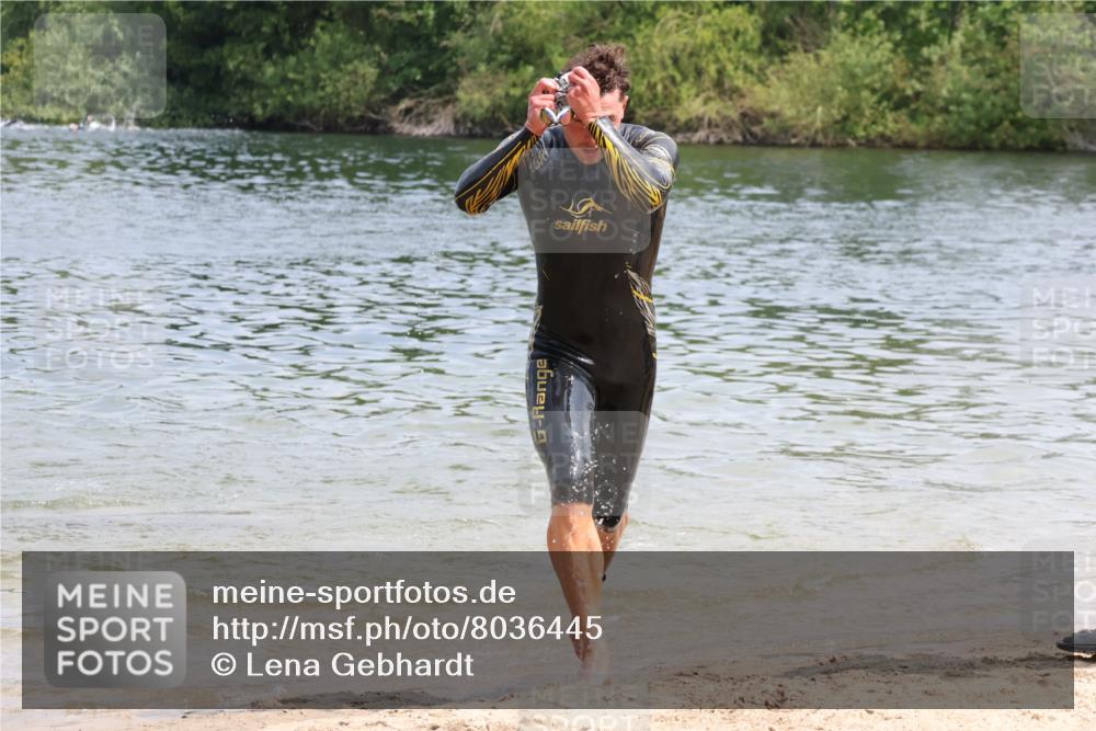 21.06.2025 - 27. Vierlanden-Triathlon Lena Gebhardt http://msf.ph/oto/8036445 15.06.2025 11:57:57 Schwimmen 984, 985, 986, 987, 988 meine-sportfotos.de
