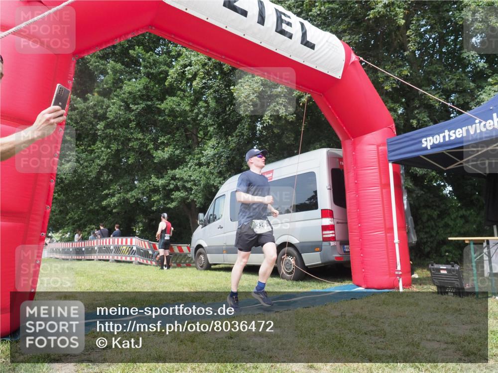 15.06.2025 - 27. Vierlanden-Triathlon KatJ http://msf.ph/oto/8036472 15.06.2025 11:25:23 Schwimmen  meine-sportfotos.de