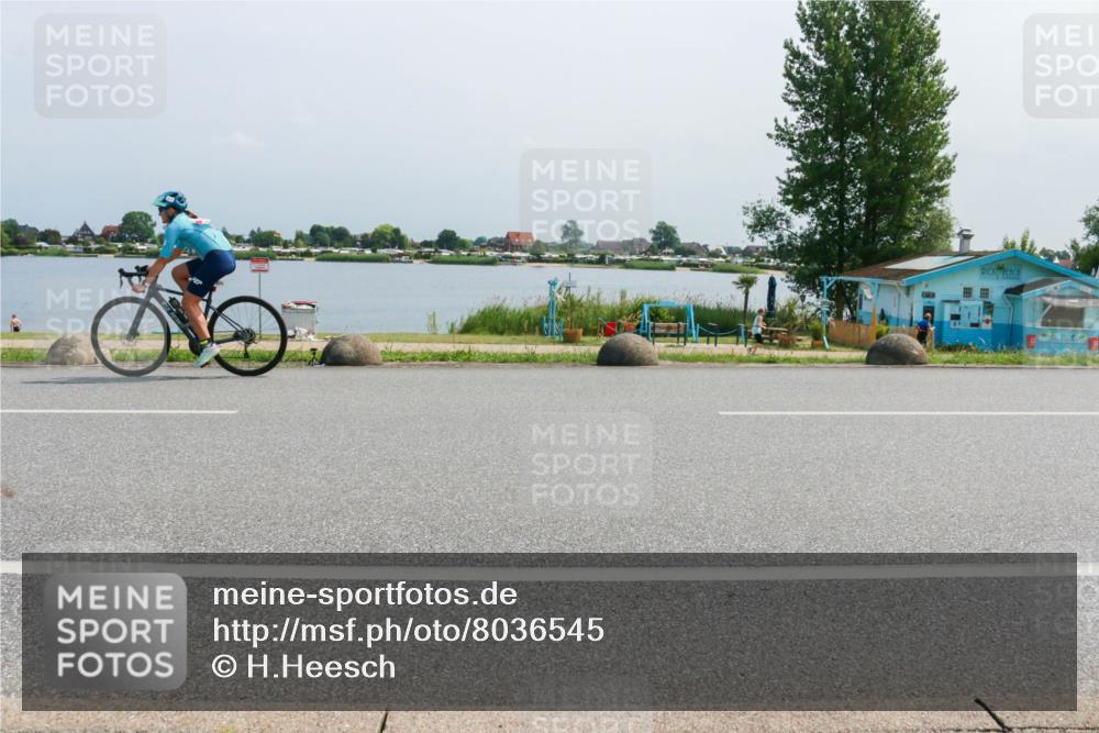 21.06.2025 - 27. Vierlanden-Triathlon H.Heesch http://msf.ph/oto/8036545 15.06.2025 11:46:11 Radfahren 215, 803 meine-sportfotos.de