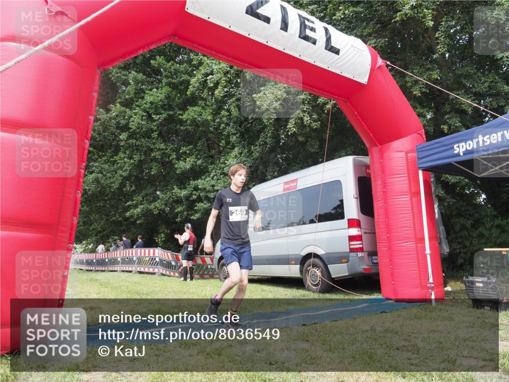 15.06.2025 - 27. Vierlanden-Triathlon KatJ http://msf.ph/oto/8036549 15.06.2025 11:25:30 Schwimmen  meine-sportfotos.de