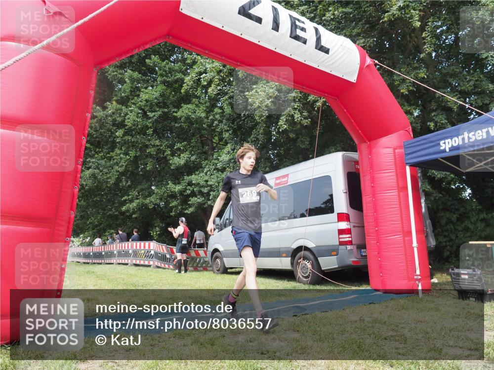 15.06.2025 - 27. Vierlanden-Triathlon KatJ http://msf.ph/oto/8036557 15.06.2025 11:25:31 Schwimmen  meine-sportfotos.de