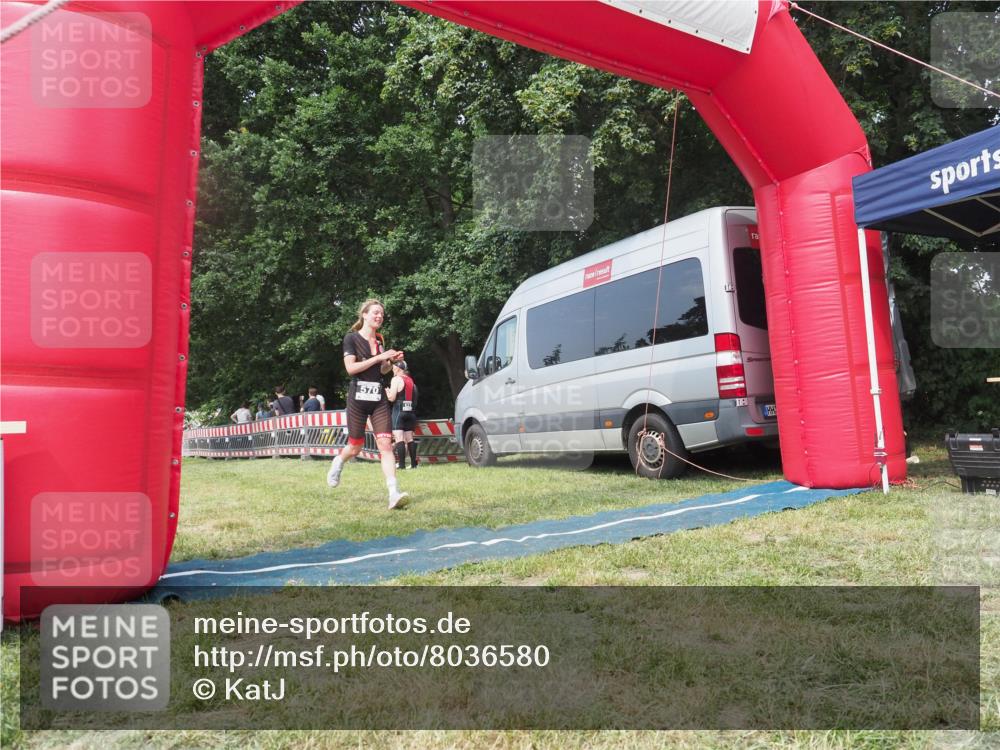 15.06.2025 - 27. Vierlanden-Triathlon KatJ http://msf.ph/oto/8036580 15.06.2025 11:25:34 Schwimmen  meine-sportfotos.de