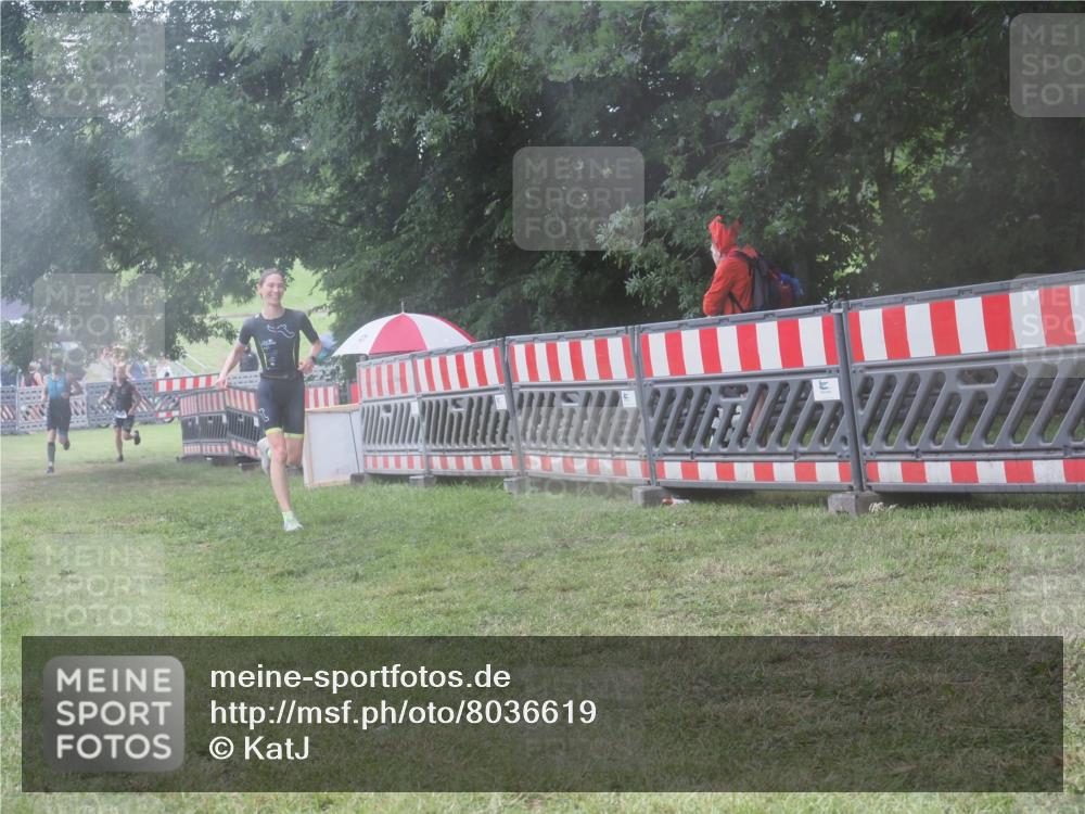 21.06.2025 - 27. Vierlanden-Triathlon KatJ http://msf.ph/oto/8036619 15.06.2025 14:15:34 Ziel 1172, 1211, 1309 meine-sportfotos.de
