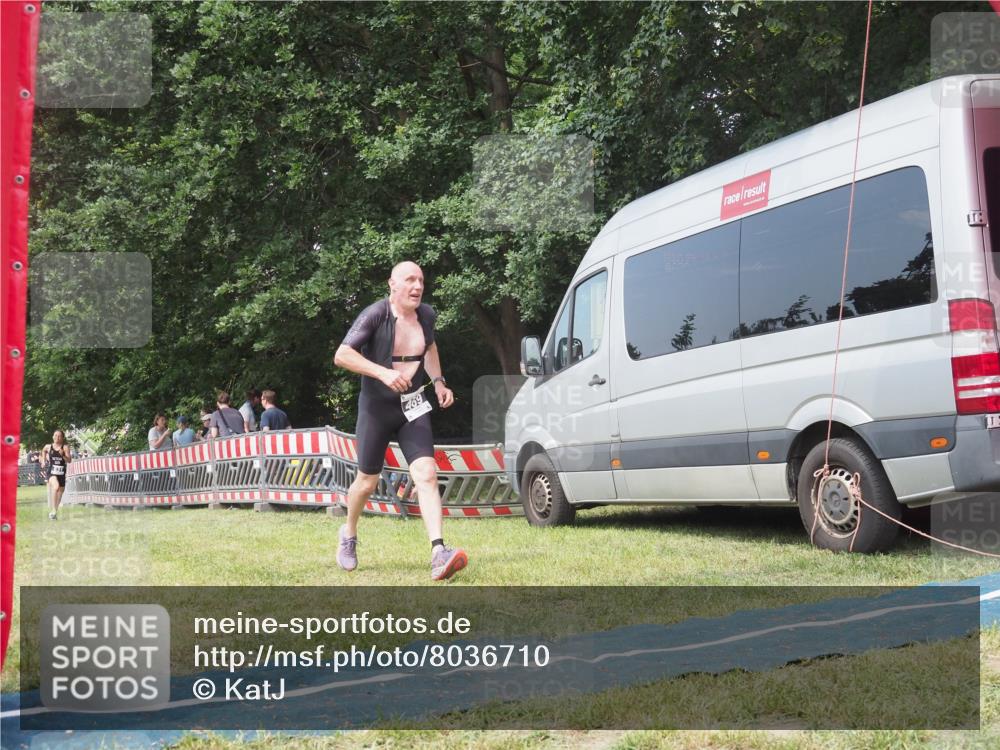 15.06.2025 - 27. Vierlanden-Triathlon KatJ http://msf.ph/oto/8036710 15.06.2025 11:26:04 Schwimmen  meine-sportfotos.de