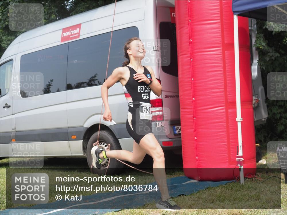 15.06.2025 - 27. Vierlanden-Triathlon KatJ http://msf.ph/oto/8036784 15.06.2025 11:26:08 Schwimmen  meine-sportfotos.de