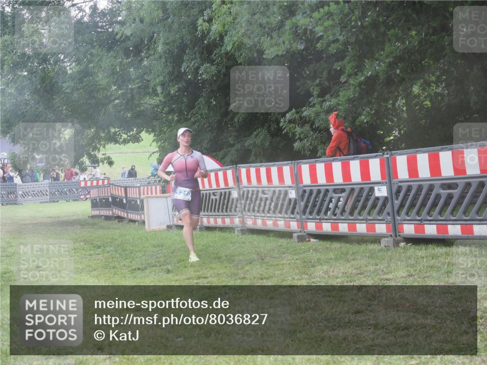 21.06.2025 - 27. Vierlanden-Triathlon KatJ http://msf.ph/oto/8036827 15.06.2025 14:15:48 Ziel 1173, 1210 meine-sportfotos.de