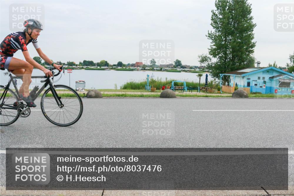 15.06.2025 - 27. Vierlanden-Triathlon H.Heesch http://msf.ph/oto/8037476 15.06.2025 10:52:14 Radfahren 84, 144, 173, 386, 513 meine-sportfotos.de