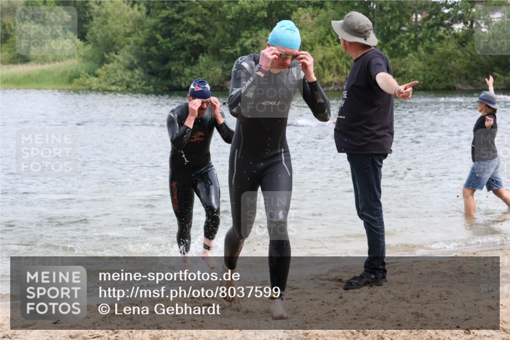 21.06.2025 - 27. Vierlanden-Triathlon Lena Gebhardt http://msf.ph/oto/8037599 15.06.2025 12:06:33 Schwimmen 1014, 1015, 1016, 1017, 1019, 1020, 1021, 1022, 1023 meine-sportfotos.de