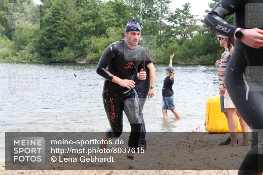 21.06.2025 - 27. Vierlanden-Triathlon Lena Gebhardt http://msf.ph/oto/8037615 15.06.2025 12:06:34 Schwimmen 1014, 1015, 1016, 1017, 1019, 1020, 1021, 1022, 1023 meine-sportfotos.de