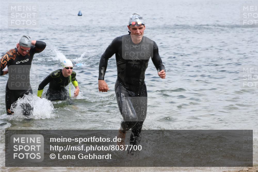 21.06.2025 - 27. Vierlanden-Triathlon Lena Gebhardt http://msf.ph/oto/8037700 15.06.2025 12:06:54 Schwimmen 1024, 1025, 1026, 1027 meine-sportfotos.de