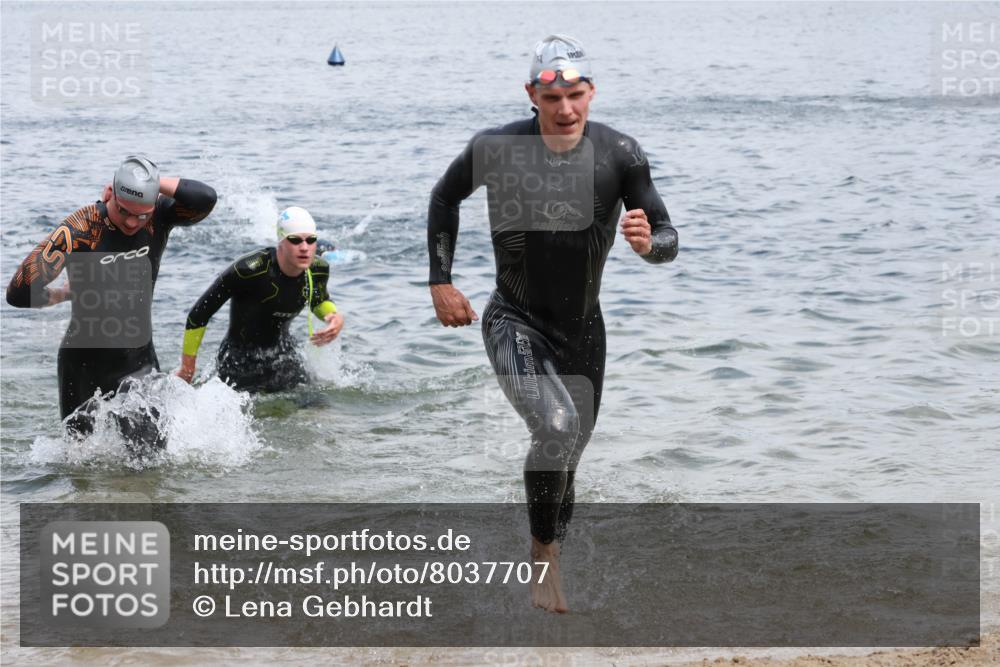 21.06.2025 - 27. Vierlanden-Triathlon Lena Gebhardt http://msf.ph/oto/8037707 15.06.2025 12:06:54 Schwimmen 1024, 1025, 1026, 1027 meine-sportfotos.de