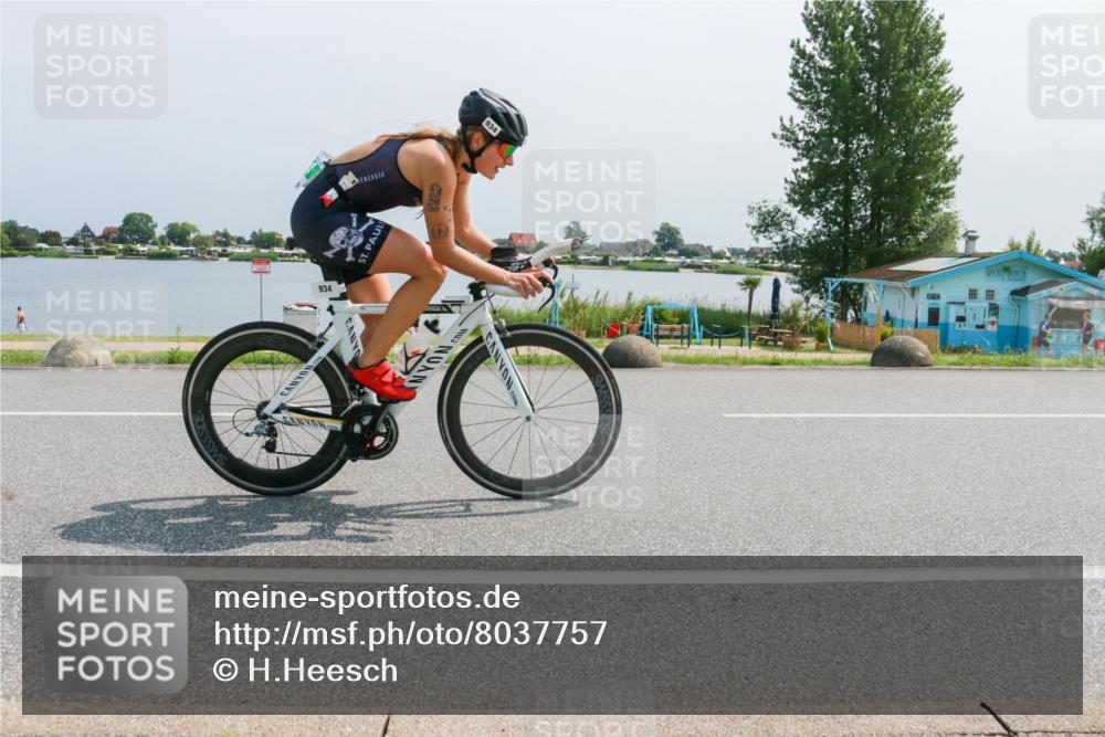21.06.2025 - 27. Vierlanden-Triathlon H.Heesch http://msf.ph/oto/8037757 15.06.2025 11:47:33 Radfahren 649, 684, 934 meine-sportfotos.de