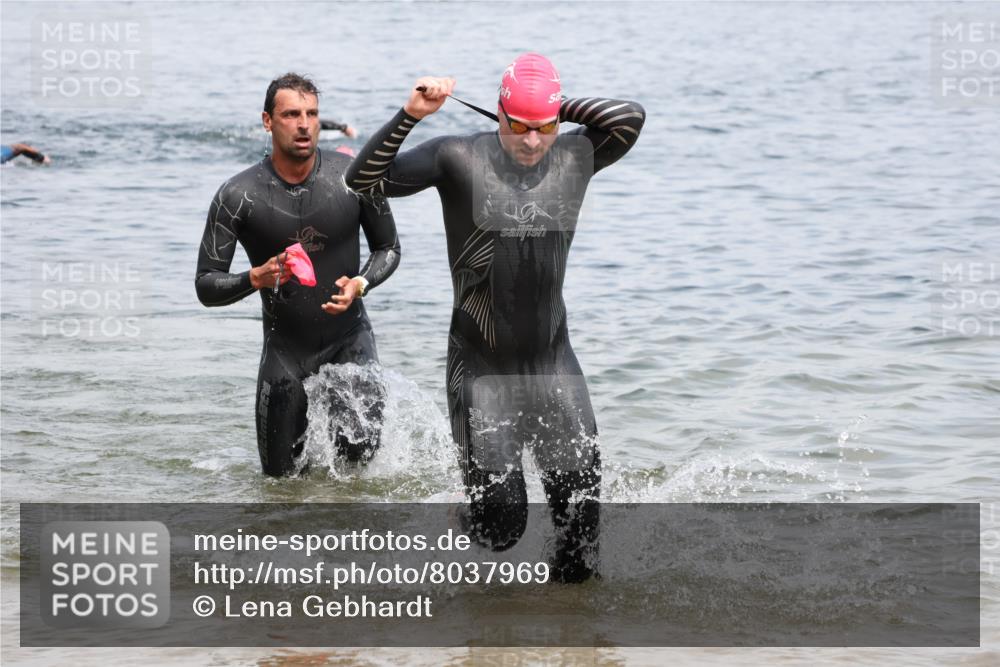 21.06.2025 - 27. Vierlanden-Triathlon Lena Gebhardt http://msf.ph/oto/8037969 15.06.2025 12:08:56 Schwimmen 1032, 1033, 1034, 1035, 1036, 1037, 1038 meine-sportfotos.de