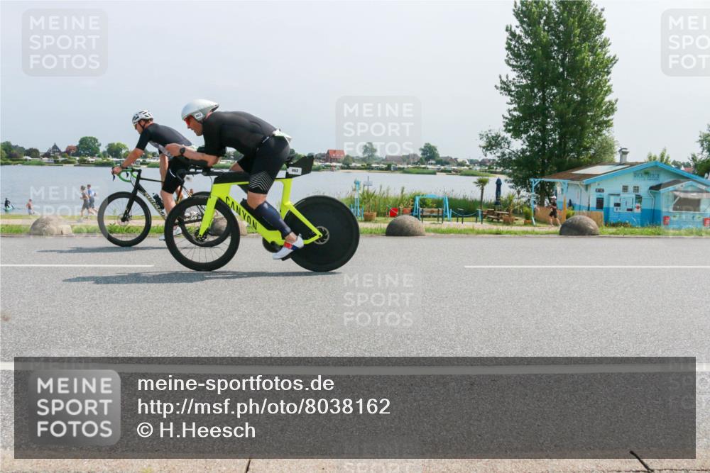 21.06.2025 - 27. Vierlanden-Triathlon H.Heesch http://msf.ph/oto/8038162 15.06.2025 11:48:10 Radfahren 701, 862 meine-sportfotos.de