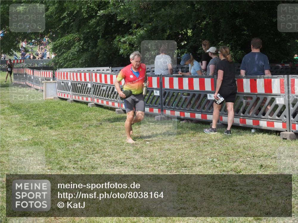 15.06.2025 - 27. Vierlanden-Triathlon KatJ http://msf.ph/oto/8038164 15.06.2025 11:32:05 Schwimmen  meine-sportfotos.de