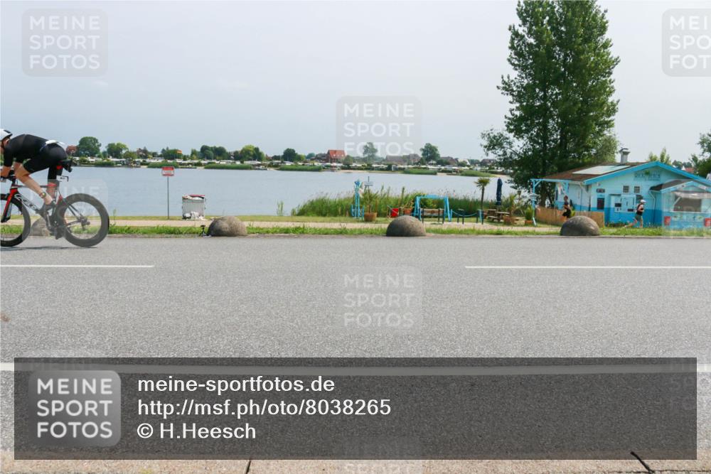 21.06.2025 - 27. Vierlanden-Triathlon H.Heesch http://msf.ph/oto/8038265 15.06.2025 11:48:44 Radfahren 214, 751, 817, 853, 857 meine-sportfotos.de