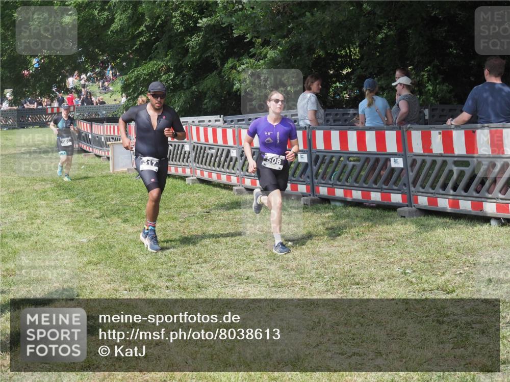 15.06.2025 - 27. Vierlanden-Triathlon KatJ http://msf.ph/oto/8038613 15.06.2025 11:33:10 Schwimmen  meine-sportfotos.de