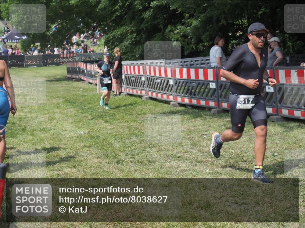 15.06.2025 - 27. Vierlanden-Triathlon KatJ http://msf.ph/oto/8038627 15.06.2025 11:33:12 Schwimmen  meine-sportfotos.de