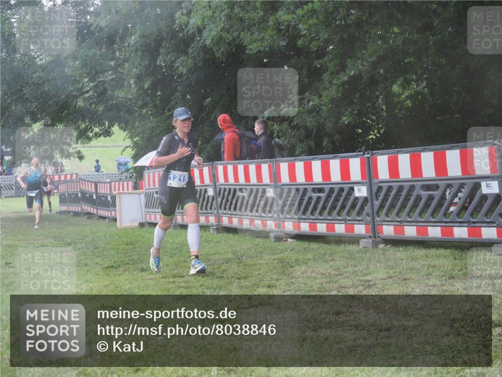 21.06.2025 - 27. Vierlanden-Triathlon KatJ http://msf.ph/oto/8038846 15.06.2025 14:22:01 Ziel 1201, 1215, 1263, 1315 meine-sportfotos.de