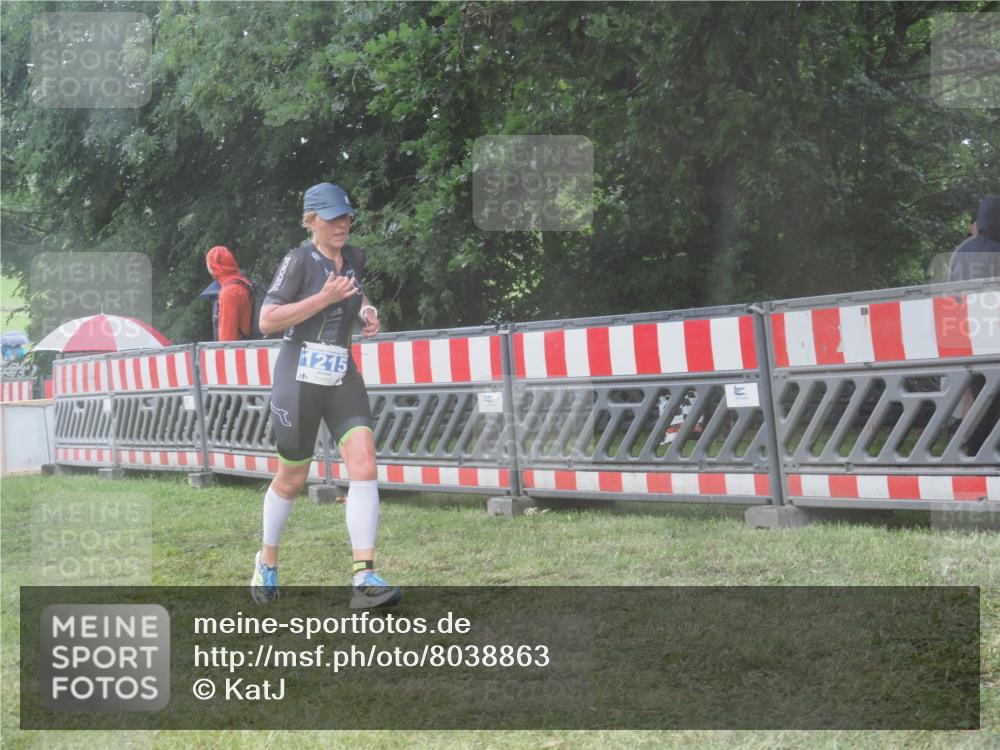 21.06.2025 - 27. Vierlanden-Triathlon KatJ http://msf.ph/oto/8038863 15.06.2025 14:22:01 Ziel 1201, 1215, 1263, 1315 meine-sportfotos.de