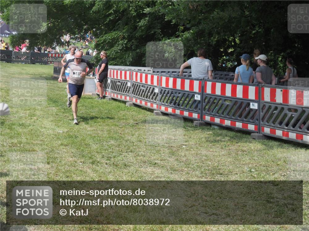 15.06.2025 - 27. Vierlanden-Triathlon KatJ http://msf.ph/oto/8038972 15.06.2025 11:34:35 Schwimmen  meine-sportfotos.de