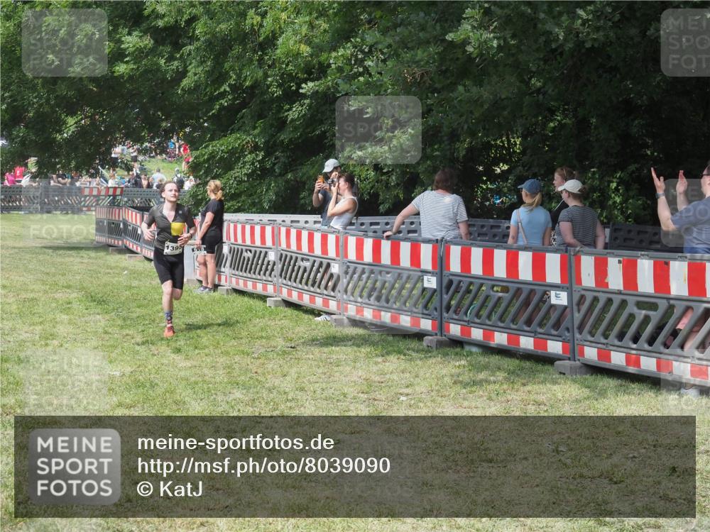 15.06.2025 - 27. Vierlanden-Triathlon KatJ http://msf.ph/oto/8039090 15.06.2025 11:34:57 Schwimmen  meine-sportfotos.de