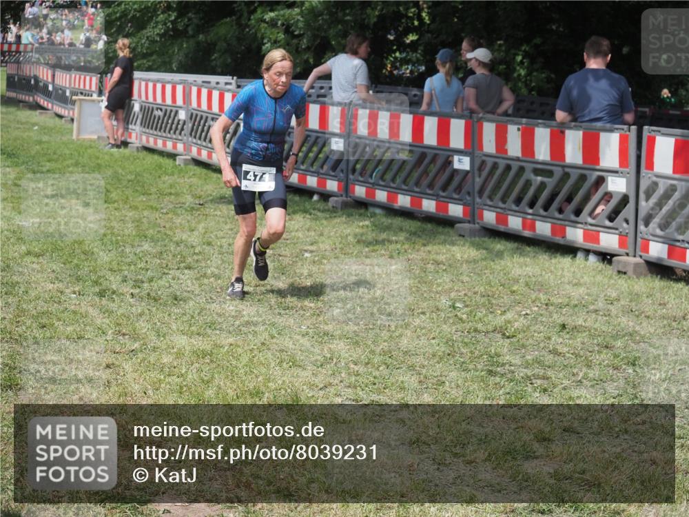 15.06.2025 - 27. Vierlanden-Triathlon KatJ http://msf.ph/oto/8039231 15.06.2025 11:35:25 Schwimmen  meine-sportfotos.de