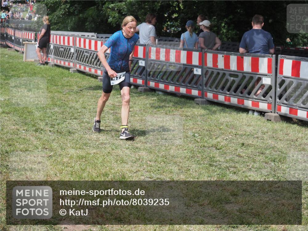 15.06.2025 - 27. Vierlanden-Triathlon KatJ http://msf.ph/oto/8039235 15.06.2025 11:35:25 Schwimmen  meine-sportfotos.de
