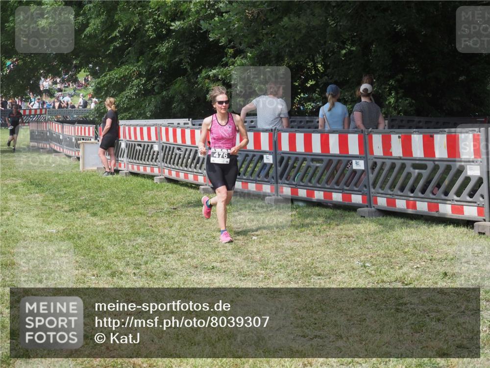 15.06.2025 - 27. Vierlanden-Triathlon KatJ http://msf.ph/oto/8039307 15.06.2025 11:35:41 Schwimmen  meine-sportfotos.de