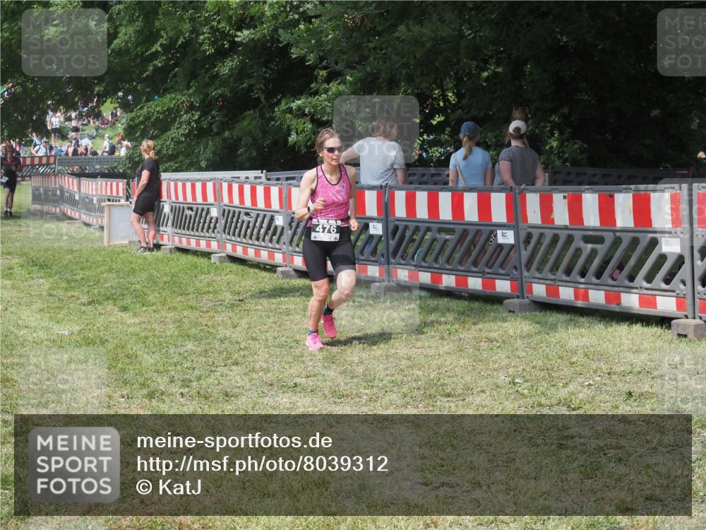 15.06.2025 - 27. Vierlanden-Triathlon KatJ http://msf.ph/oto/8039312 15.06.2025 11:35:41 Schwimmen  meine-sportfotos.de