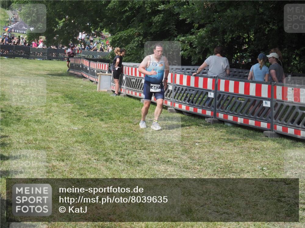 15.06.2025 - 27. Vierlanden-Triathlon KatJ http://msf.ph/oto/8039635 15.06.2025 11:36:38 Schwimmen  meine-sportfotos.de